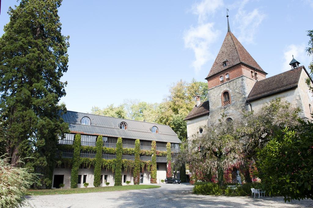 Schloss Muenchenwiler ムルテン エクステリア 写真